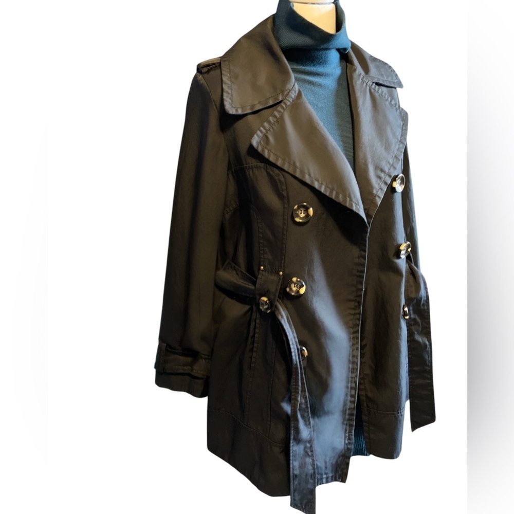 Jones New York Sport Hip Length Black Trenchcoat with Tortoiseshell Buttons M